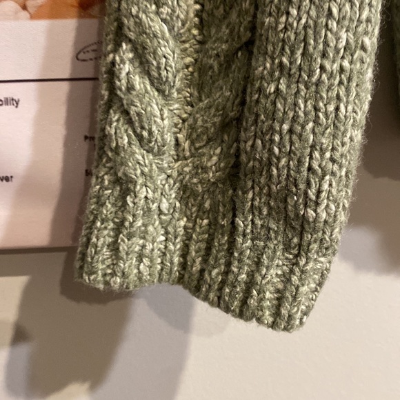 R&R | braided knit green sweater | size S :) - Picture 5 of 5